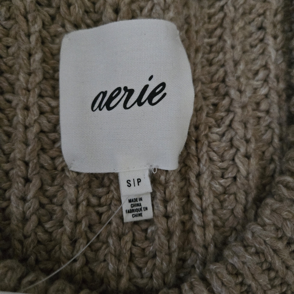 NWT Aerie Chunky Sweater - Picture 2 of 3